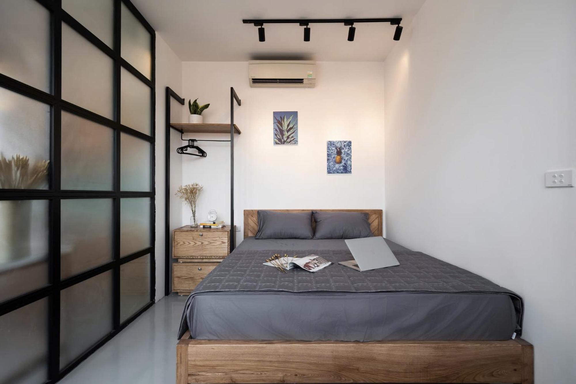 Residence-city Center-rooftop Jacuzzi Apartment Hanoi